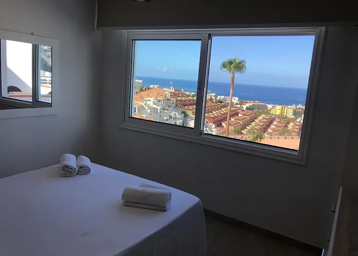 Costa Adeje Apartments * アデヘ